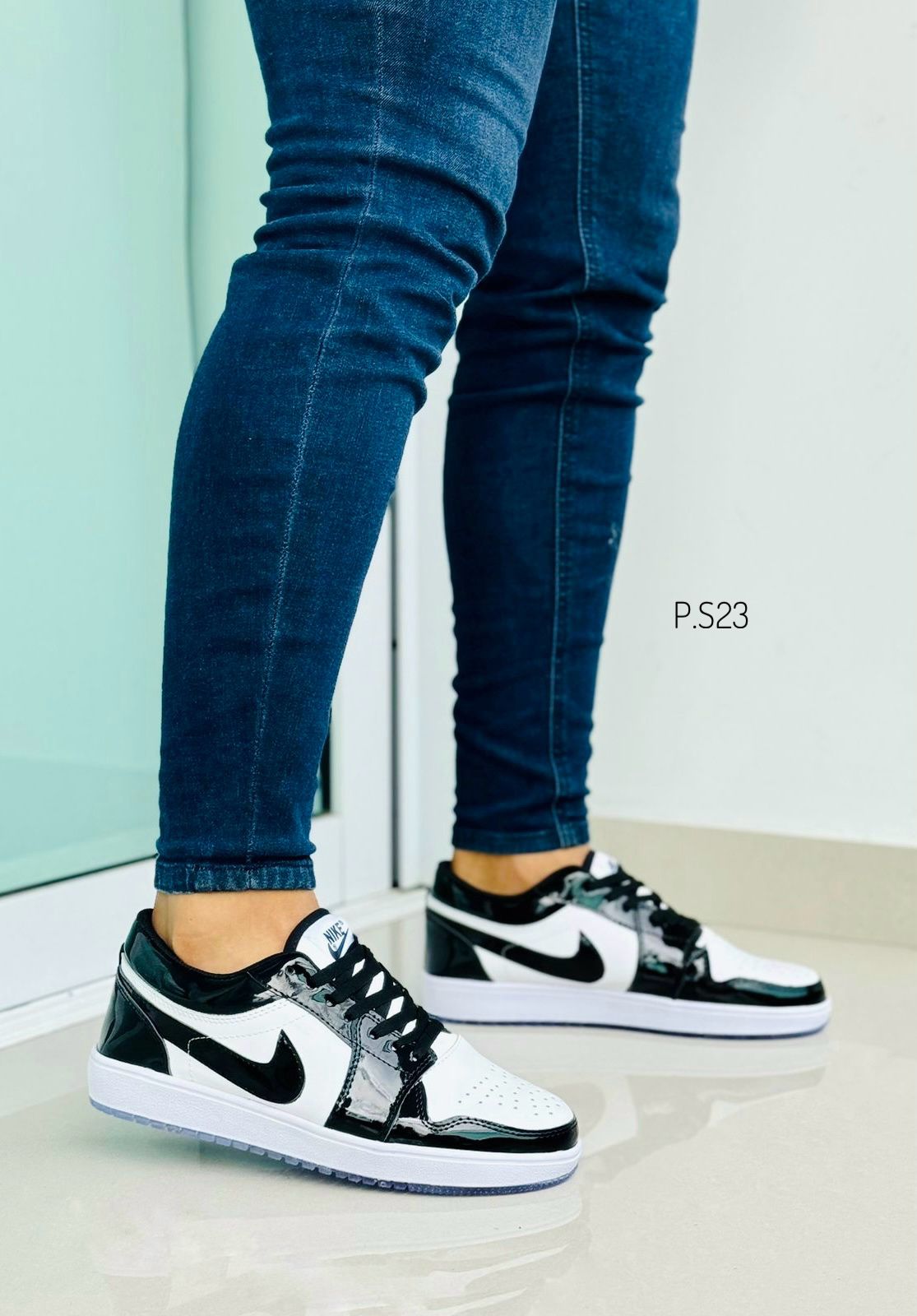 NIKE RETRO 1 CORTE BAJO PTÑ🏆